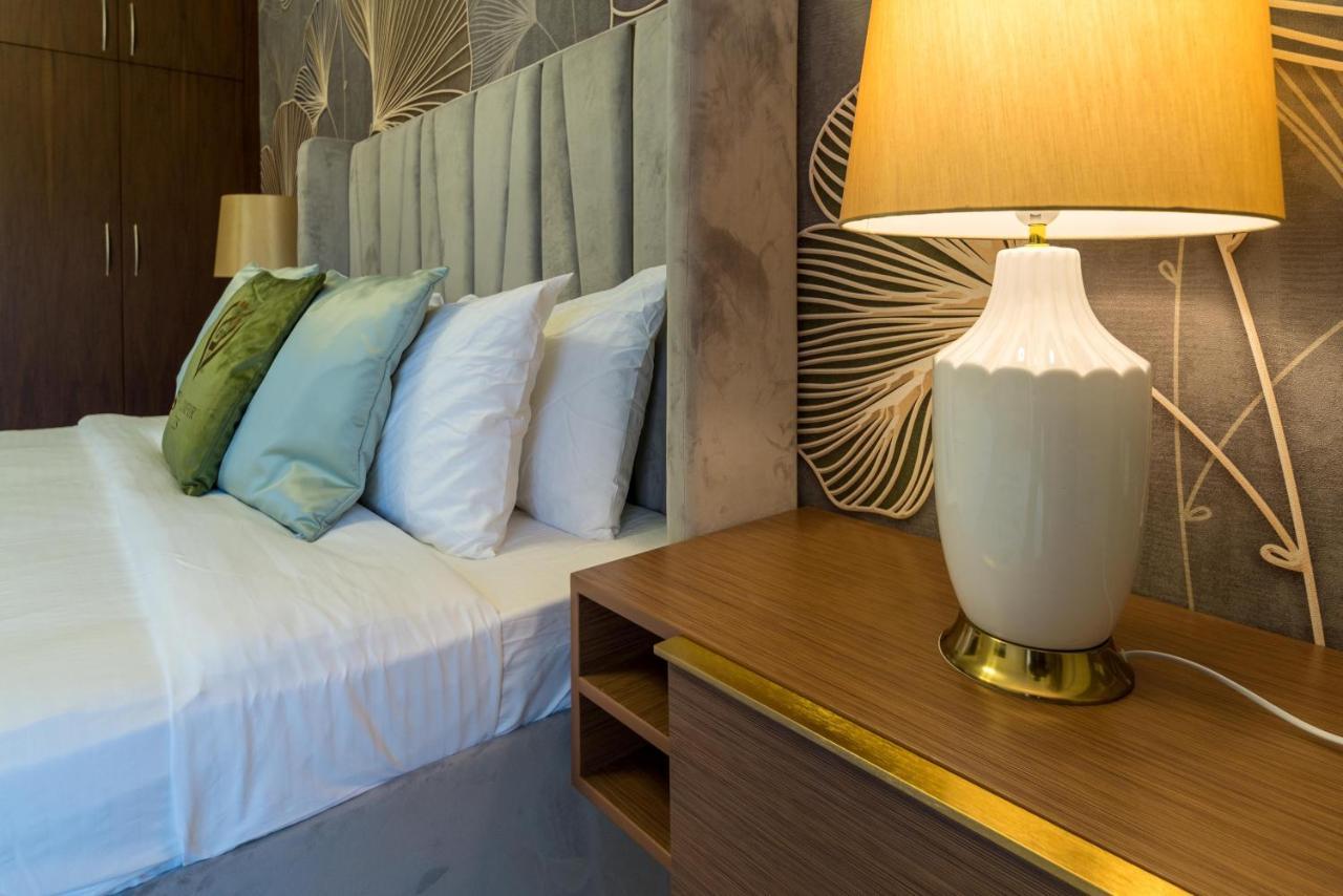 Simply Comfort In Sarai Palm Jumeirah Dubai Esterno foto