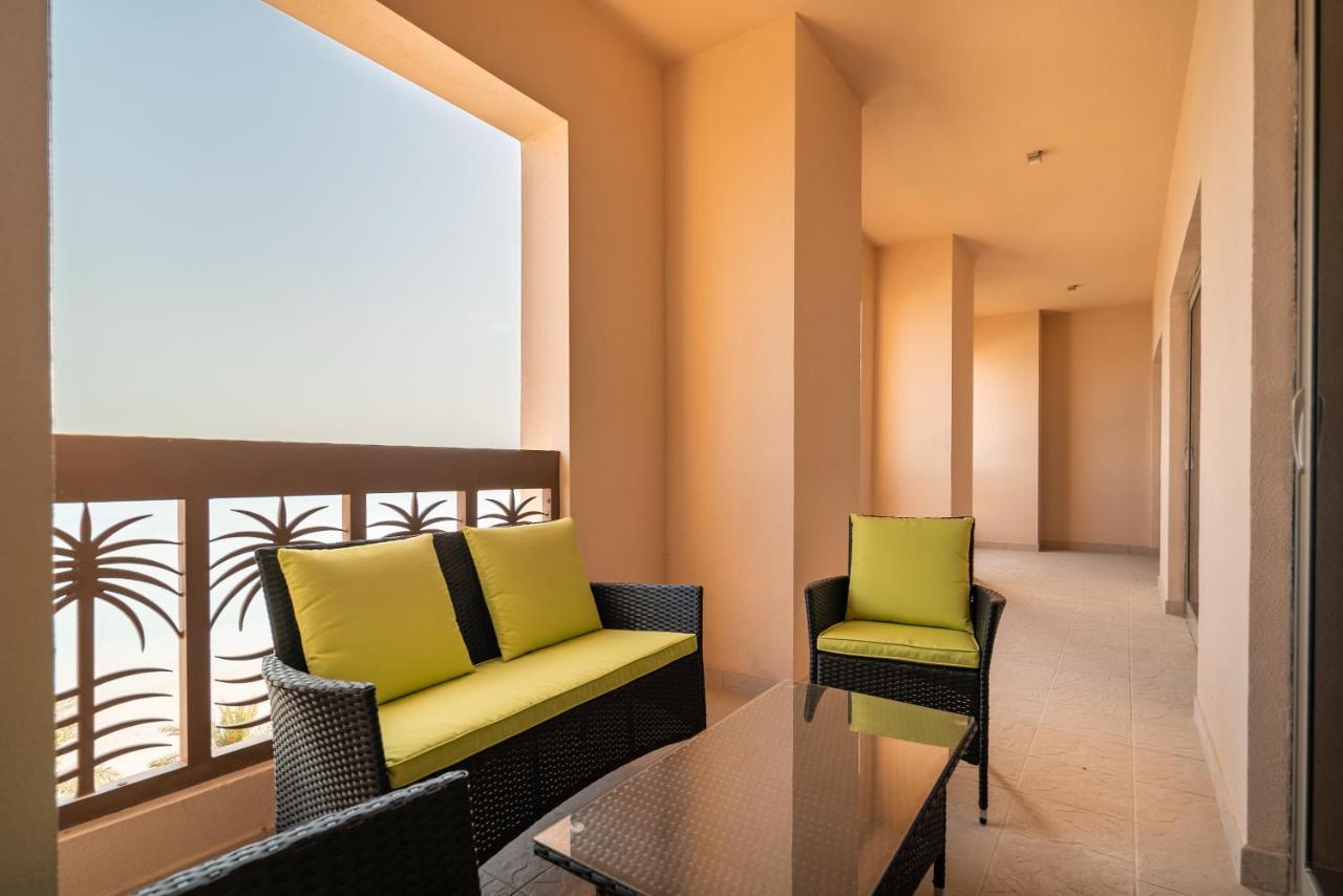 Simply Comfort In Sarai Palm Jumeirah Dubai Esterno foto